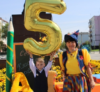 День знаний, 1 сентября, на площади «Юбилейная» Гурьевского муниципального округа .